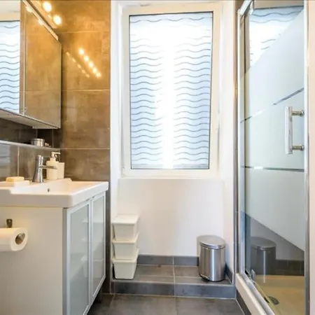 Belle Maison Proche بيت للعطل