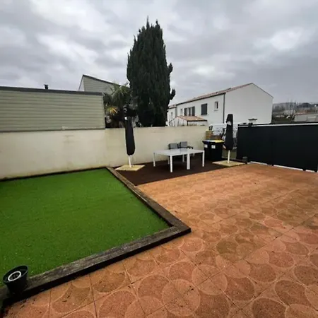 Belle Maison Proche * لا روشيل