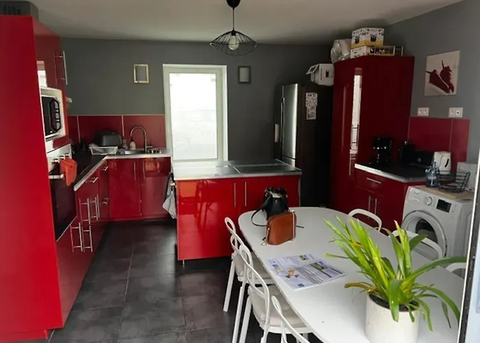 Belle Maison Proche لا روشيل